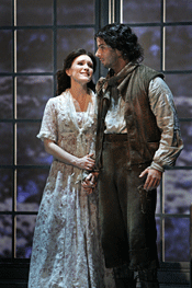 Sara Jakubiak as Catherine Earnshaw and Lee Poulis as Heathcliff [Photo by Michal Daniel courtesy of Minnesota Opera]