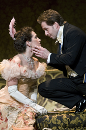 Fiona Murphy (Valencienne) & Alfie Boe (Camille de Rosillon) [Photo: Clive Barda courtesy of English National Opera]
