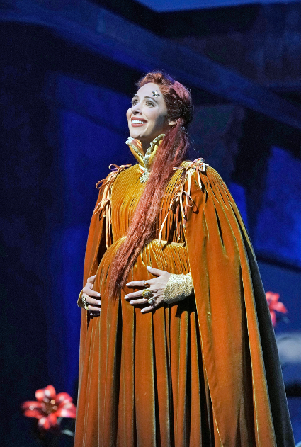 Tamara Mumford (Queen Gertrude) [Photo by Ken Howard for the Santa Fe Opera]