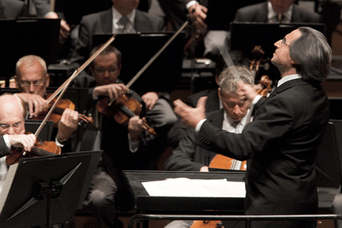Vienna Philharmonic, Riccardo Muti conducting. [Photo © Silvia Lelli courtesy of the Salzburg Festival]
