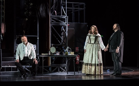 170308_2316_meistersinger BRYN TERFEL AS HANS SACHS, RACHEL WILLIS-SORENSEN AS EVA, GWYN HUGHES JONES AS WALTHER (C) ROH. PHOTO BY CLIVE BARDA.jpg