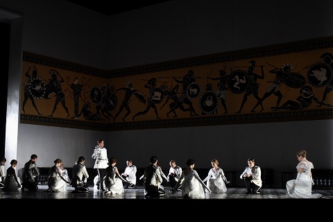 1905 DER ROSENKAVALIER PRODUCTION IMAGE c ROH. PHOTO CATHERINE ASHMORE.jpg