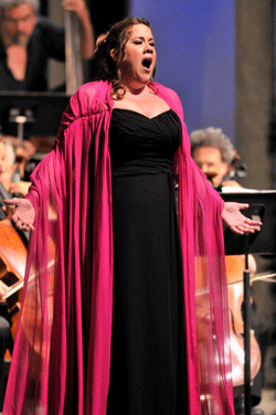 20110709Caramoor_9449.gif