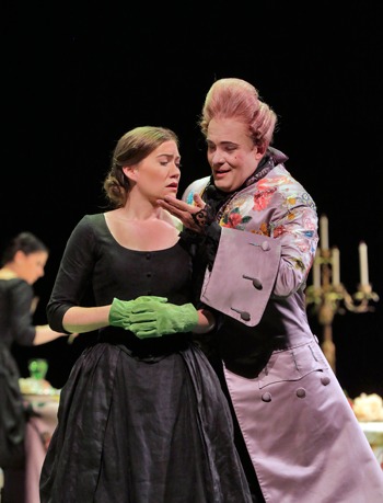 Heidi Stober as Sandrina and William Burden as the Podesta [Photo by Ken Howard]