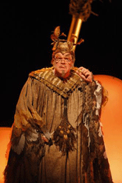 Martin Gantner (The Hoopoe) [Photo by Robert Millard courtesy of the Los Angeles Opera]