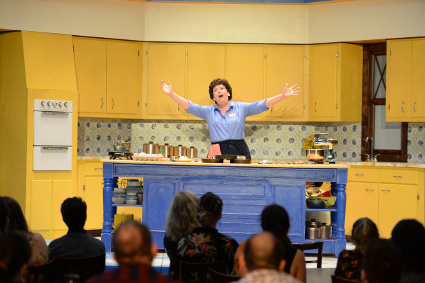 Scene from Bon Appetit [Photo by Duane Tinkey courtesy of Des Moines Metro Opera]