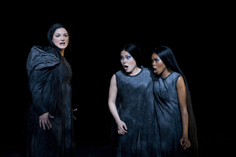 Dido_Aeneas_ROH_2009_02.gif