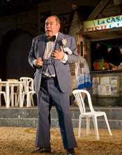 Donald Maxwell as Don Pasquale [Photo by Fritz Curzon courtesy of Opera Holland Park]