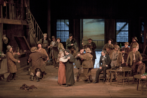 FANCIULLA_Act_1_scene_0117a.gif