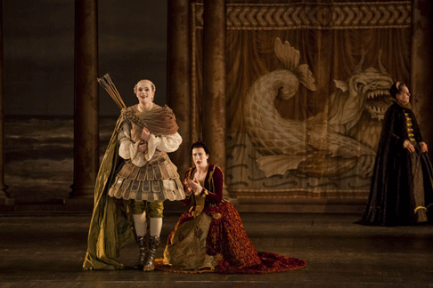 Sarah Connolly as Phedre and Topi Lehtipuu as Hippolyte [Photo by Agathe Poupeney/Opera National de Paris]