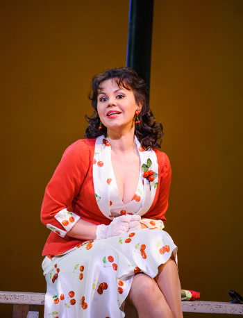 Aleksandra Kurzak as Fiorilla [Photo © ROH. Photographer: Tristram Kenton]