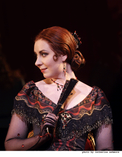 LA-TRAVIATA-2513ashm_337-GR.gif