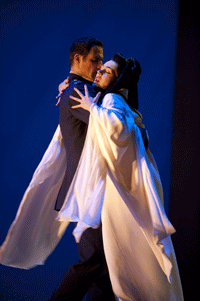 MADAMA-BUTTERFLY.10075_729.gif