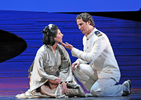 MADAMA_BUTTERFLY_DBR_0550.gif