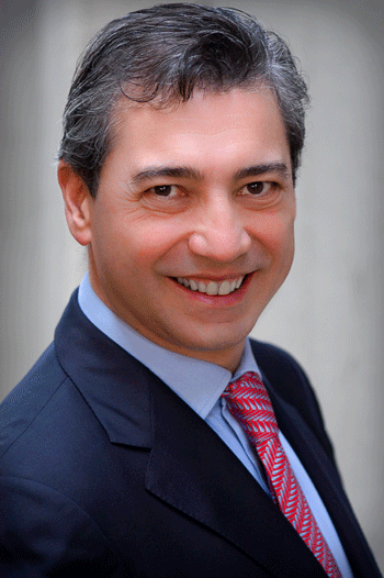 Nicola Luisotti [Photo by Roger Steen]