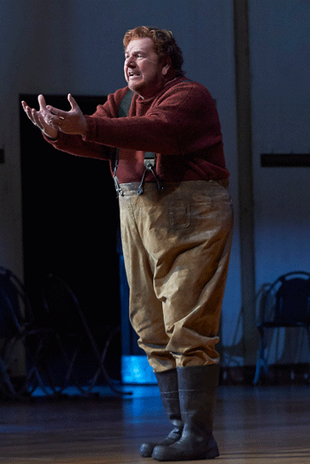 Ben Heppner as Peter Grimes [Photo by Michael Cooper]