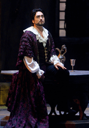 Rigoletto-Met-2011-02.gif