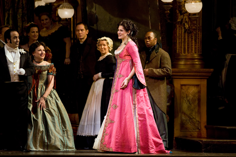 TRAVIATA_scene_Harteros_001.png